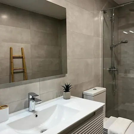 Apartment White Con Parking Gratis